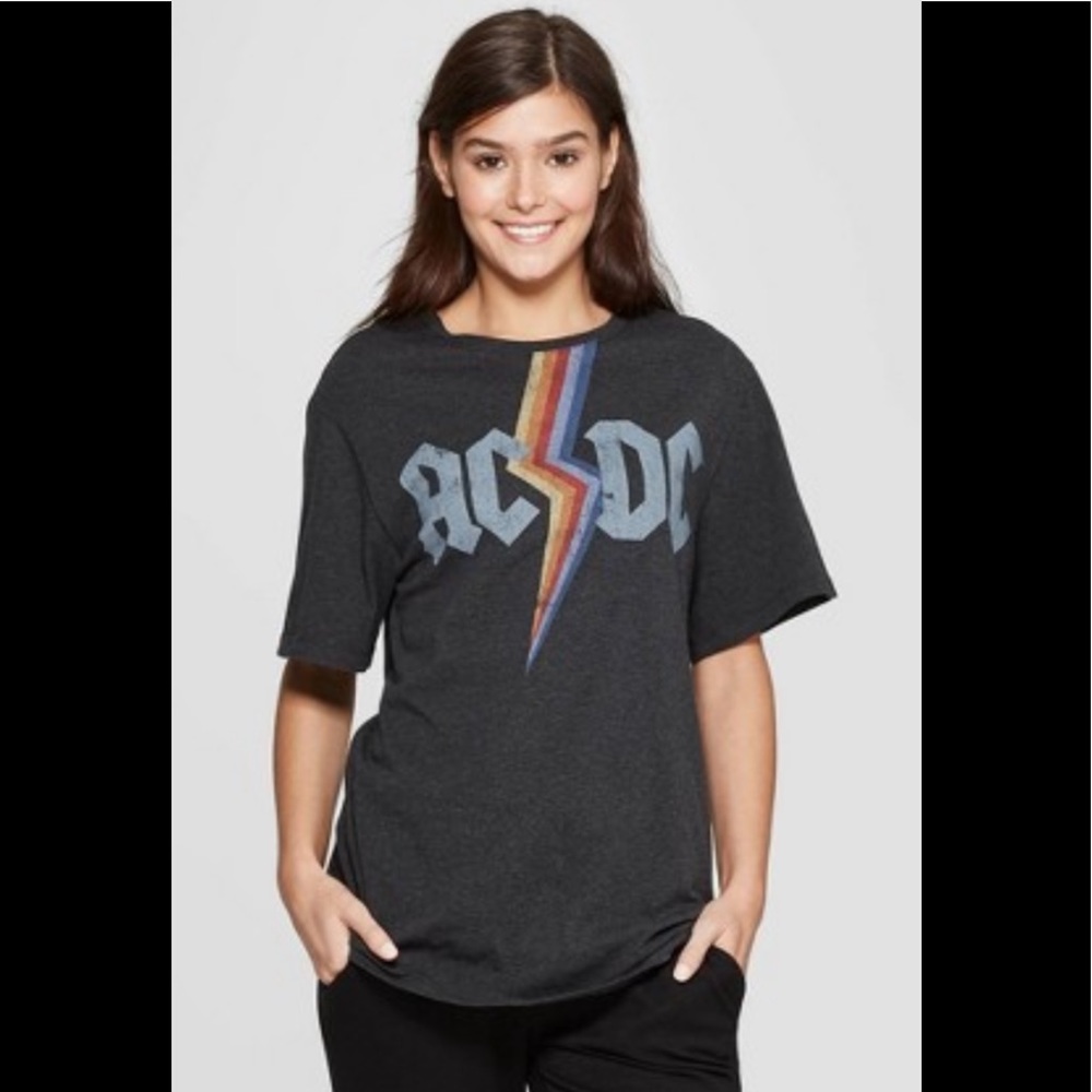 NEW Women’s AC/DC Concert T-Shirt Size XS